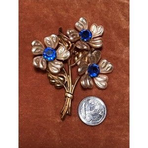 Antique 40's Bouquet Flowers Pin Blue Rhinestone for Coat Lapel Cloak Unique